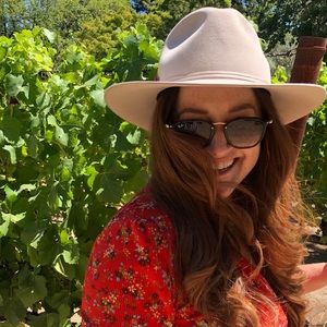 Meet your Posher, Haley